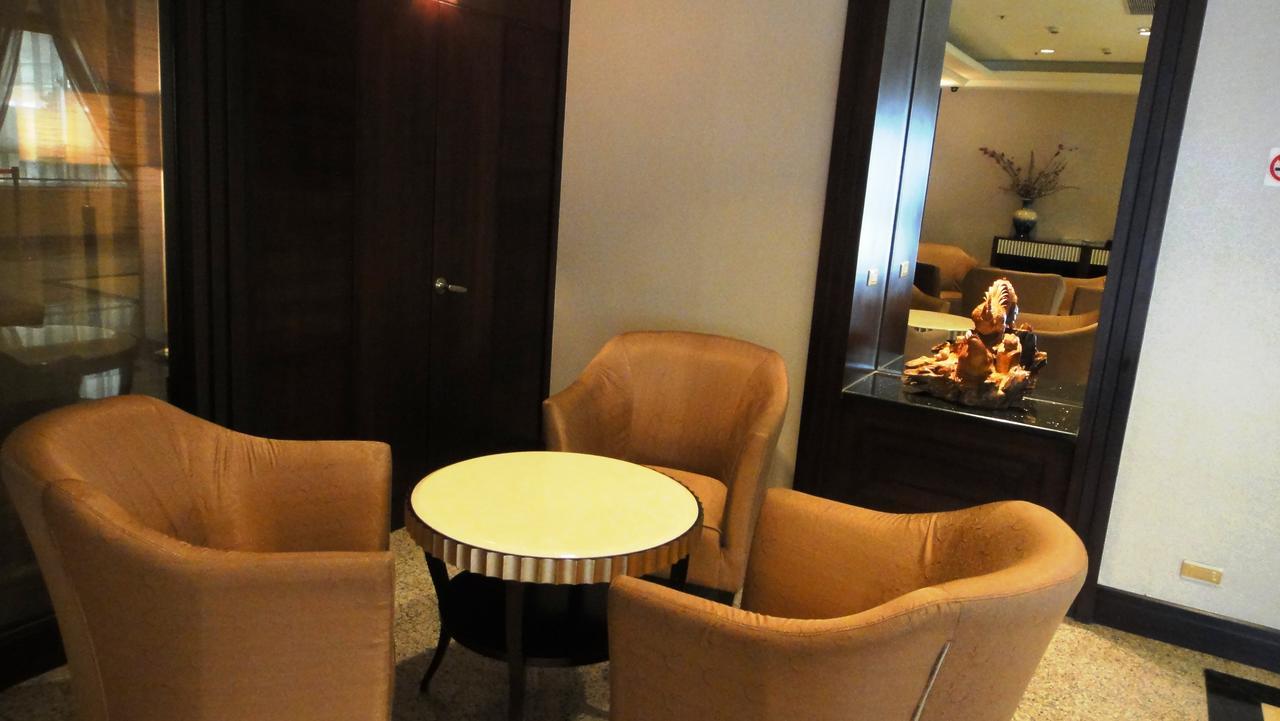 Nisus Hotel Taipei Exterior foto